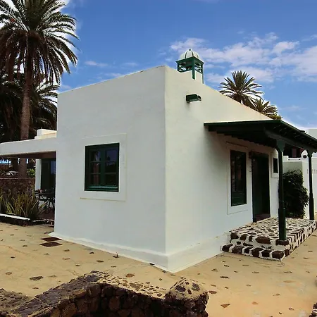 North Share Pool! Villa