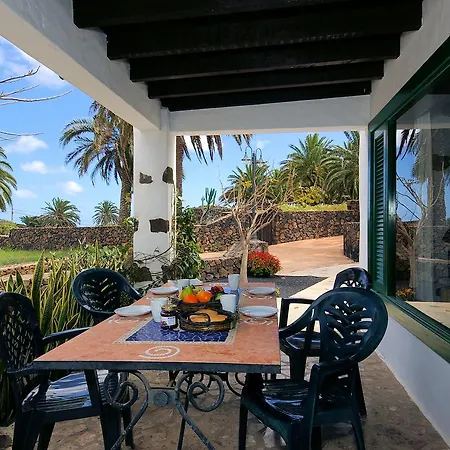 North Share Pool! Villa Haría